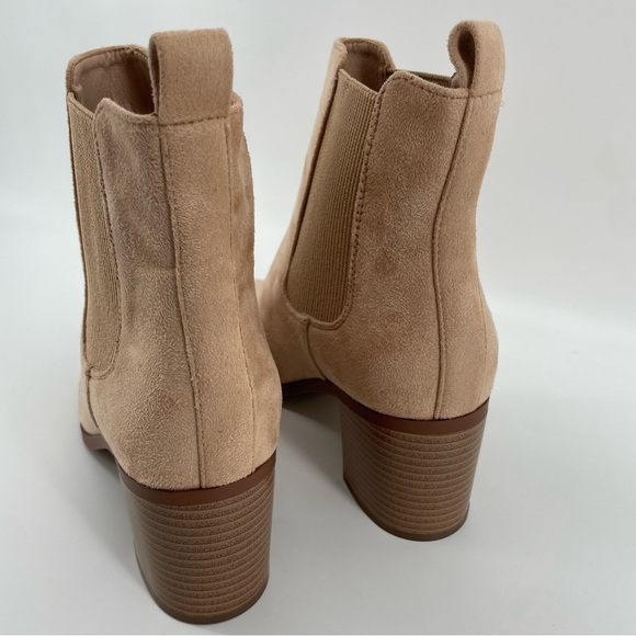 NEW Dream Pairs Pointed Toe Chelsea Ankle Boots Nude Suede 9 - Picture 9 of 14